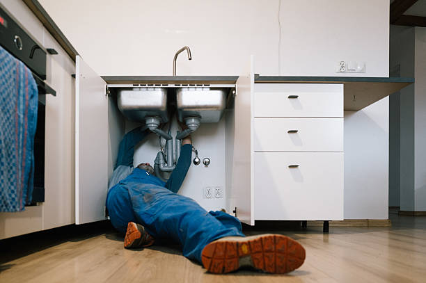 Professional Plumbing technician working in Hoopa, CA